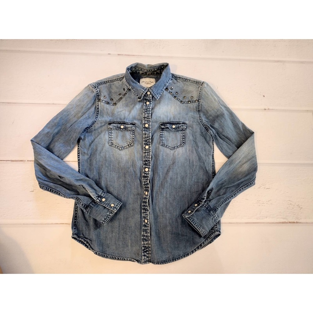 American Eagle women small snap front denim top